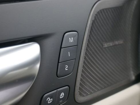 New 2026 Volvo XC60 T8 Ultra w/ Protection Package Premier image 29