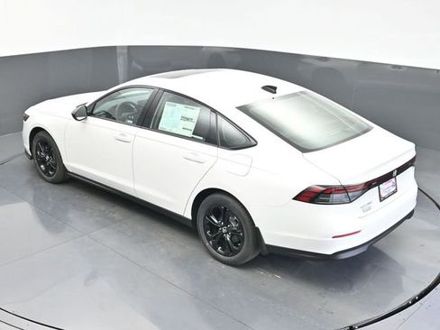 New 2025 Honda Accord SE image 29