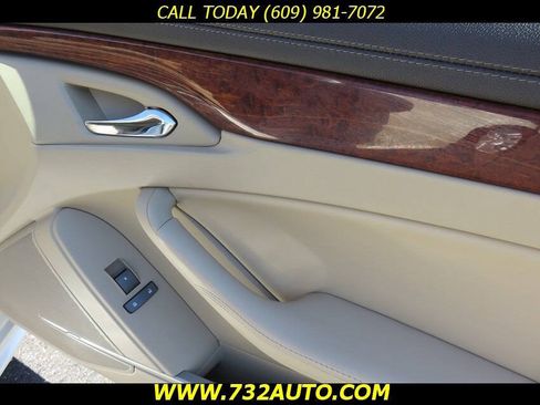 Used 2010 Cadillac CTS Luxury RWD image 20