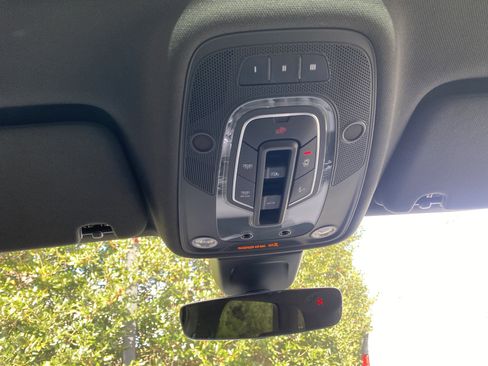 Used 2017 Audi Q7 3.0T Premium Plus w/ Premium Plus Package image 31