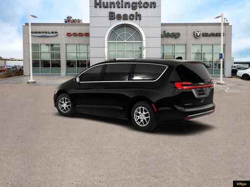 New 2026 Chrysler Pacifica Select FWD image 4