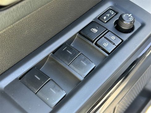 Used 2024 Toyota Tundra Limited image 14