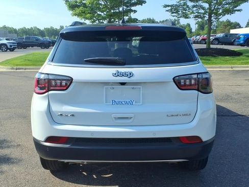Used 2023 Jeep Compass Limited AWD/4WD image 5