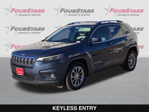 Used 2020 Jeep Cherokee Latitude Plus w/ Cold Weather Group image 9
