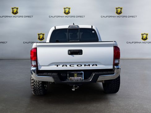 Used 2021 Toyota Tacoma SR5 w/ SR5 Appearance Package (SM) RWD image 4