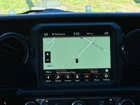 Used 2022 Jeep Wrangler Unlimited Sport image 19