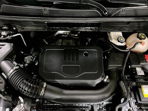 Certified 2023 GMC Acadia SLE w/ Driver Convenience Package image 28