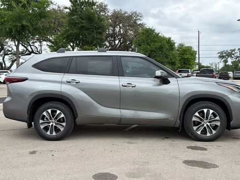 New 2026 Toyota Highlander XLE AWD/4WD image 4