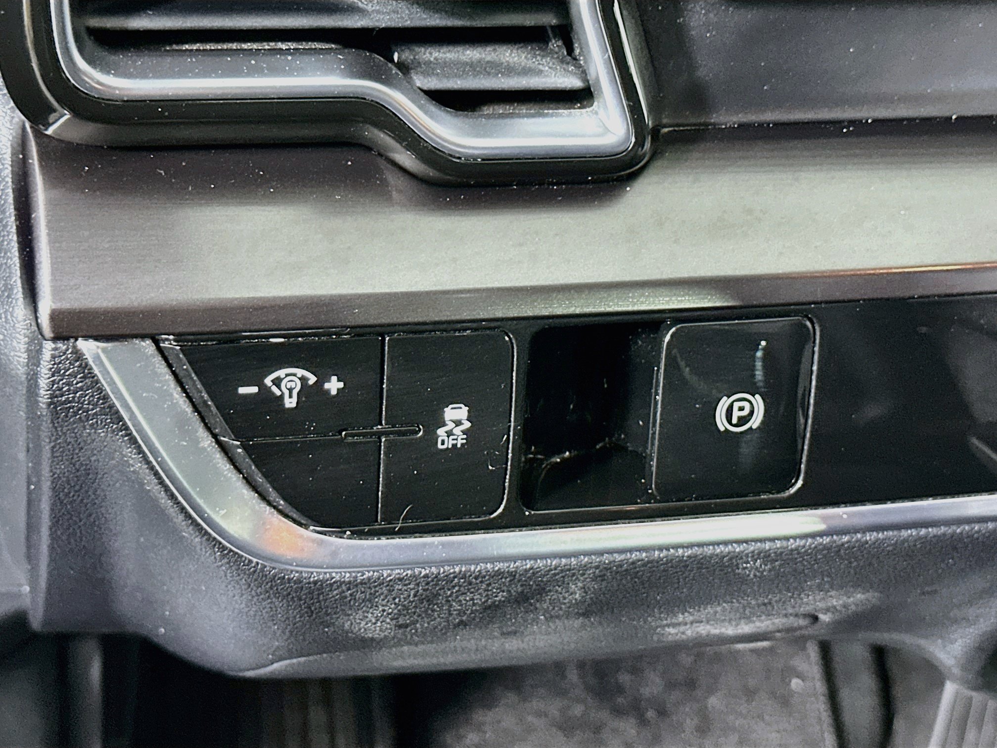Used 2024 Kia Sportage EX AWD/4WD image 16