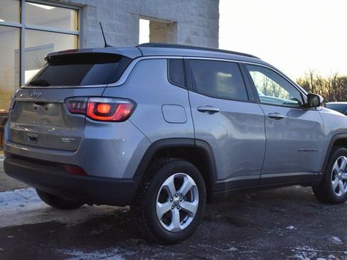 Used 2019 Jeep Compass Latitude image 11