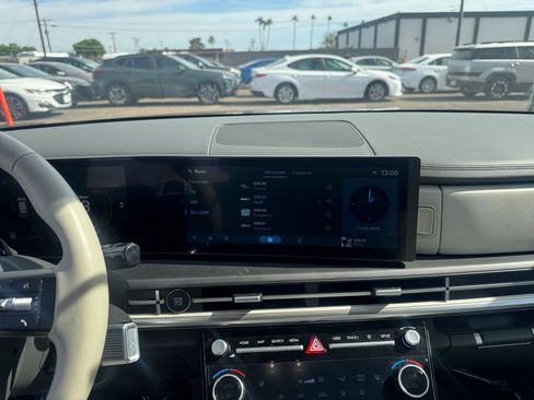 Used 2025 Hyundai Santa Fe SEL image 21