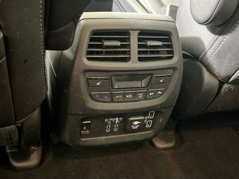 Used 2022 Honda Pilot Touring image 27