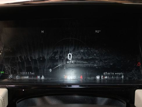 Used 2018 Lincoln Navigator Select RWD image 23