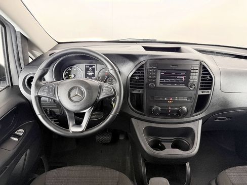 Used 2020 Mercedes-Benz Metris image 36