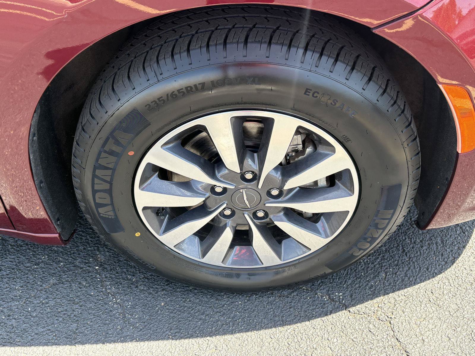 Used 2021 Chrysler Pacifica Touring-L FWD image 26