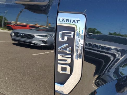 Used 2019 Ford F450 Lariat w/ Lariat Value Package AWD/4WD image 6