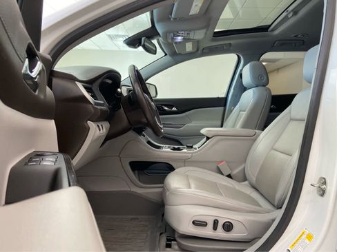 Used 2021 GMC Acadia SLT image 12