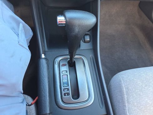 Used 2001 Honda Accord LX image 20