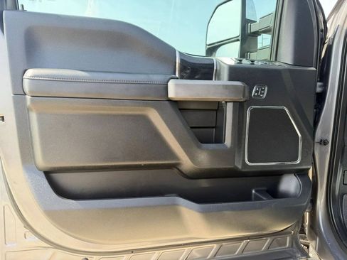 Used 2021 Ford F250 Platinum w/ FX4 Off-Road Package AWD/4WD image 10