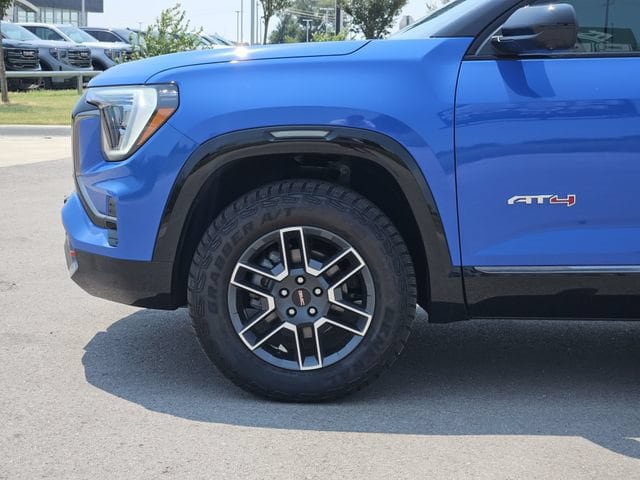 New 2026 GMC Terrain AT4 w/ Technology Package II AWD/4WD image 6