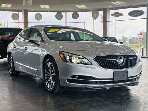 Used 2017 Buick LaCrosse Essence w/ Sun and Shade Package FWD image 4