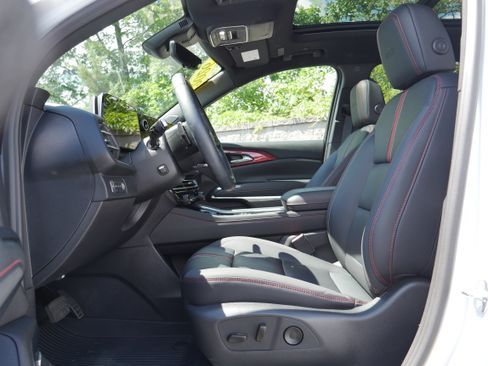 Certified 2026 Chevrolet Traverse RS AWD/4WD image 15