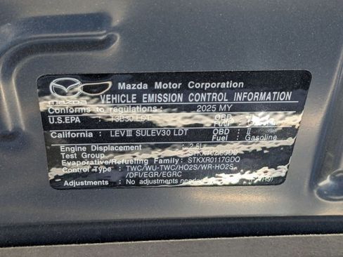 Used 2025 MAZDA CX-50 AWD 2.5 S w/ Weather Package image 22