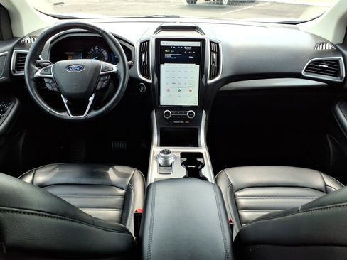 Certified 2024 Ford Edge SEL AWD/4WD image 12