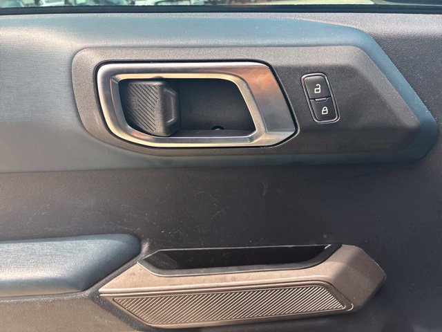 Used 2023 Ford Bronco Outer Banks AWD/4WD image 19