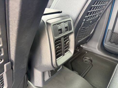 New 2026 Ford Bronco Badlands AWD/4WD image 17