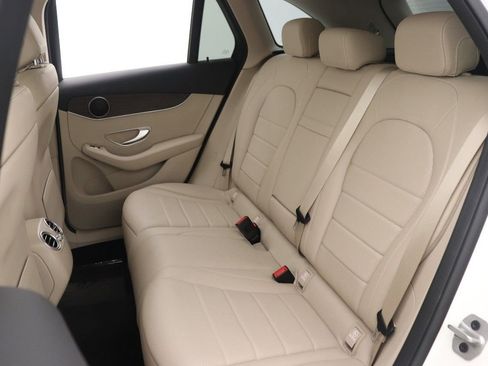 Certified 2022 Mercedes-Benz GLC 300 image 33