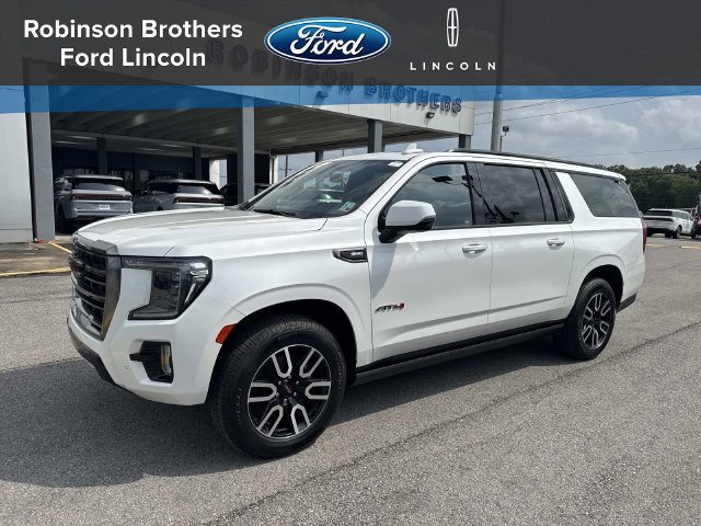 Used 2021 GMC Yukon XL AT4 w/ AT4 Premium Plus Package AWD/4WD image 1