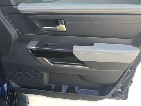 Used 2025 Toyota Tundra Limited w/ Power Package image 30