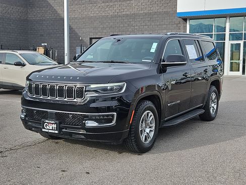 Used 2024 Jeep Wagoneer 4WD image 8