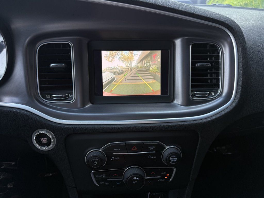 Used 2020 Dodge Charger SXT RWD image 27