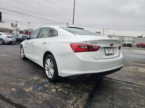 Used 2018 Chevrolet Malibu LT FWD image 7