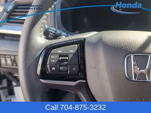 Certified 2025 Honda Odyssey EX-L image 23