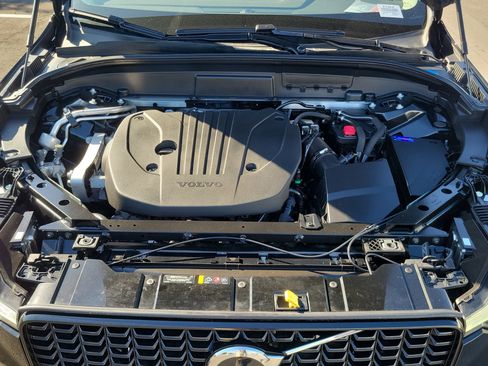 Certified 2025 Volvo XC60 B5 Plus w/ Climate Package image 31