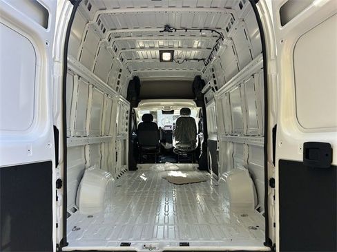 New 2026 RAM ProMaster 3500 w/ Premium Convenience Group image 15