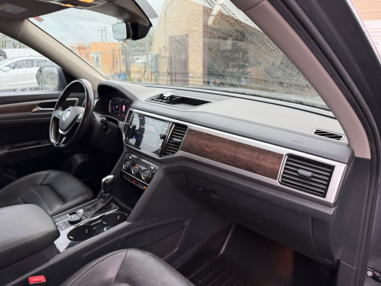 Used 2019 Volkswagen Atlas SEL Premium AWD/4WD image 16