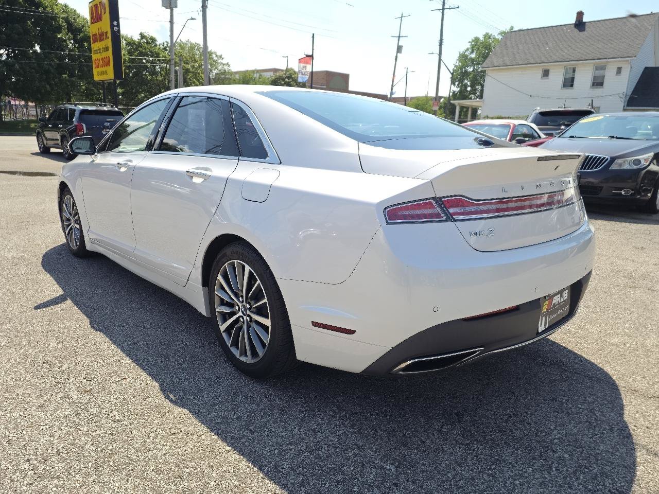 Used 2018 Lincoln MKZ Select w/ Select Plus Package AWD/4WD image 7