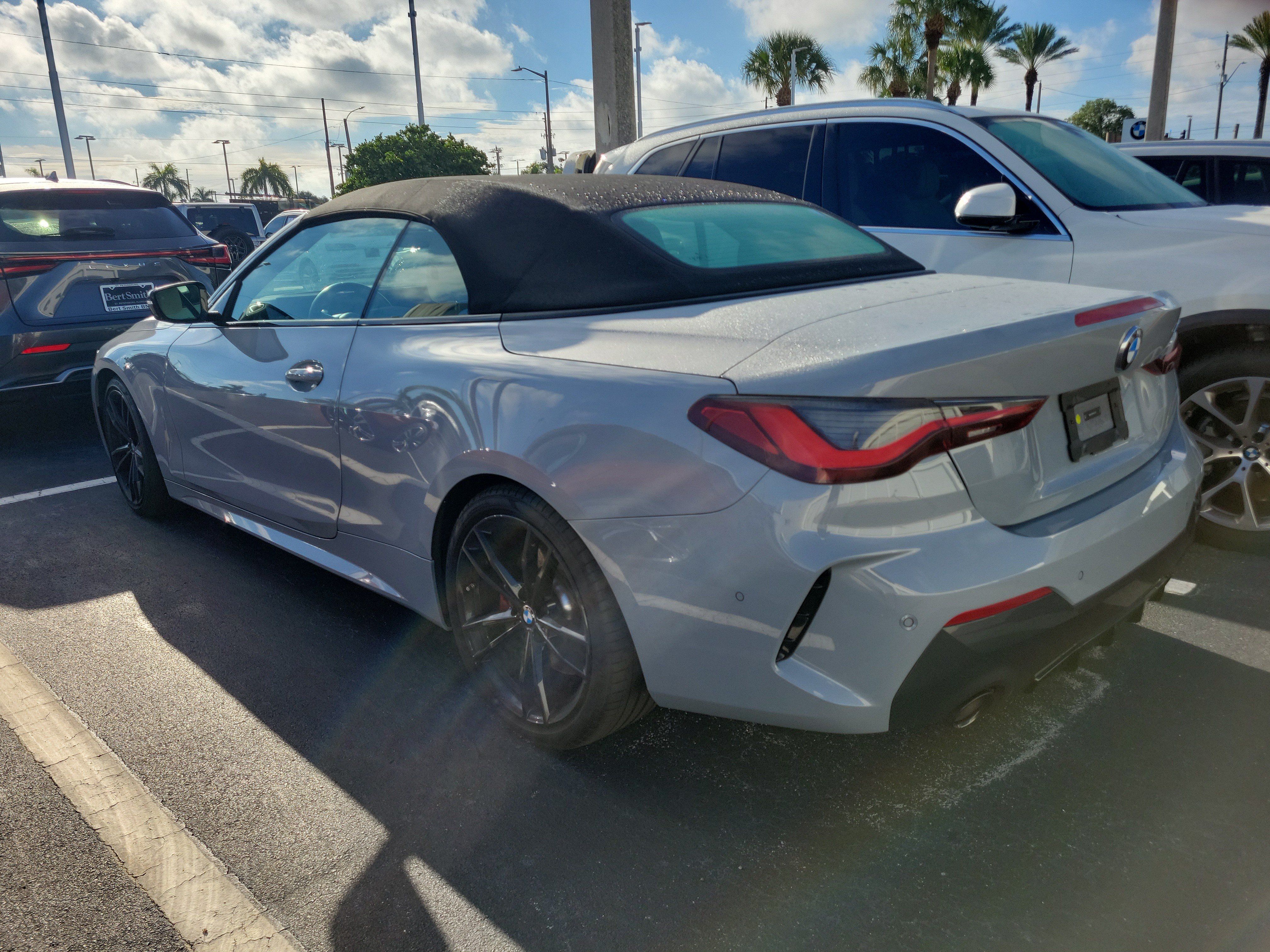 Used 2024 BMW 430i Convertible w/ M Sport Package RWD image 4