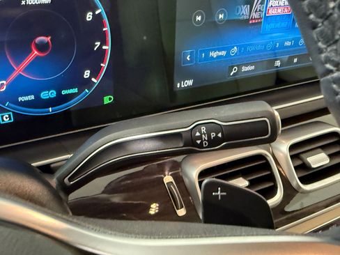 Used 2022 Mercedes-Benz GLS 450 4MATIC image 16