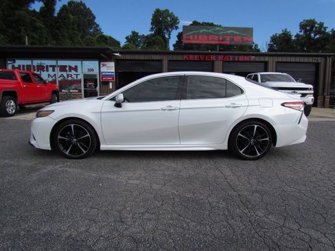 Used 2019 Toyota Camry XSE w/ Driver Assist Package FWD image 2