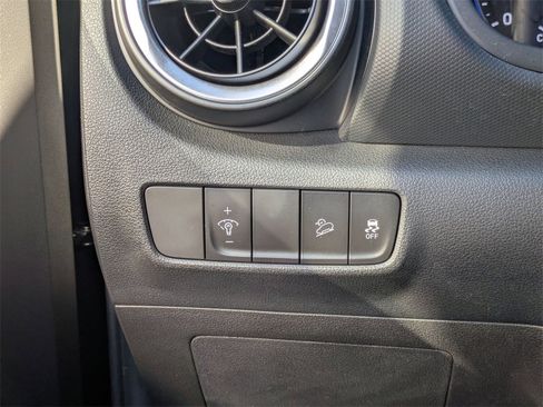 Certified 2023 Hyundai Kona SEL image 17