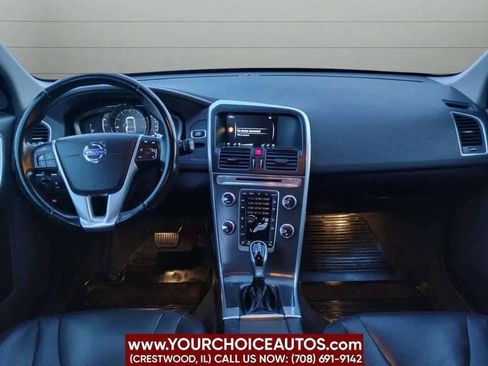 Used 2015 Volvo XC60 T6 w/ Proximity Package image 44
