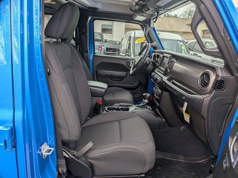 Certified 2022 Jeep Wrangler Unlimited Sport AWD/4WD image 29