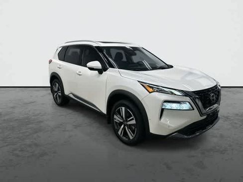Used 2023 Nissan Rogue SL w/ SL Premium Package FWD image 5