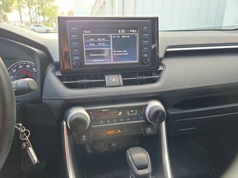 Used 2019 Toyota RAV4 LE w/ All Weather Liner Package image 19