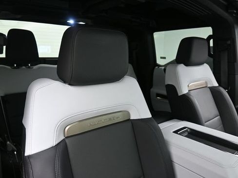 Used 2025 GMC Hummer EV 3X AWD/4WD image 25